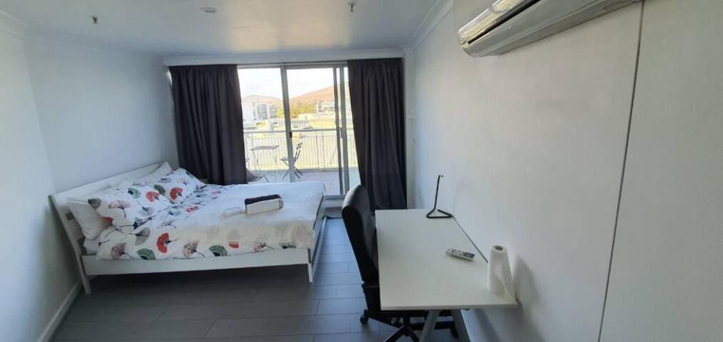 Dana-Cozy Private Room In Shared Central Apt-Rm 2 Canberra Zewnętrze zdjęcie